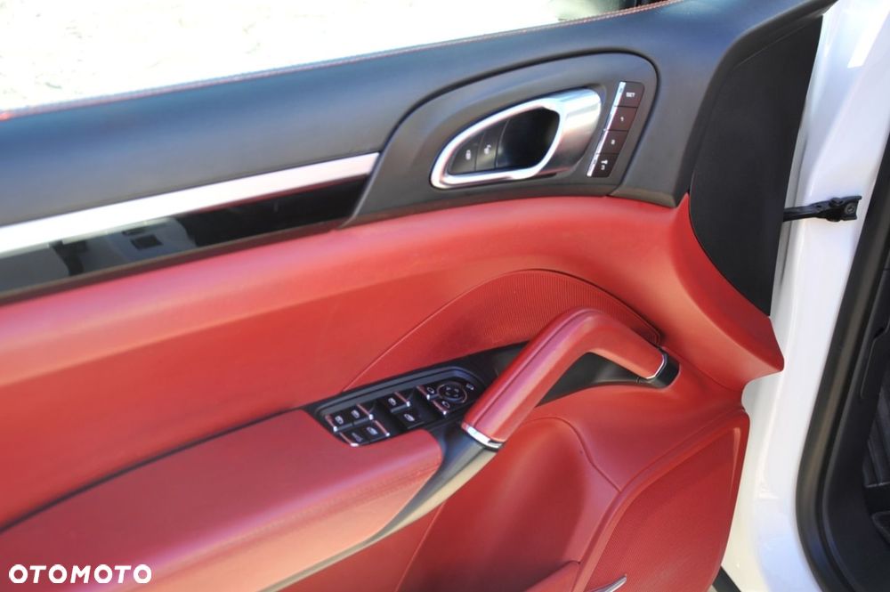 Porsche Cayenne - 13