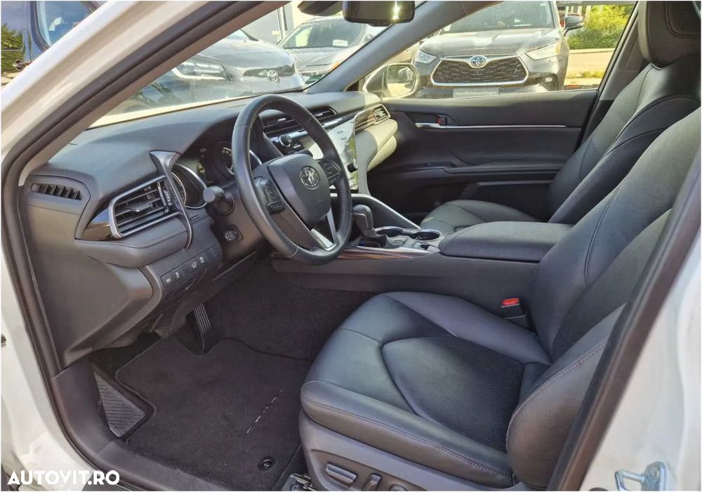 Toyota Camry 2.5 Hybrid Dynamic - 7