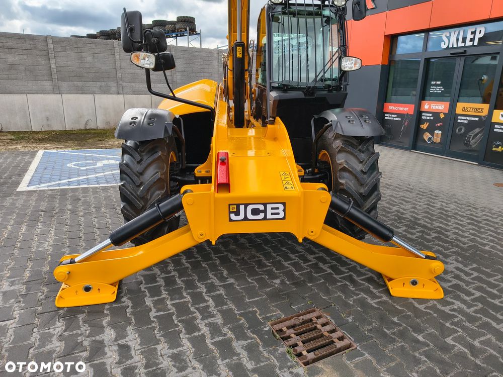 JCB 540-140 2021r - 12