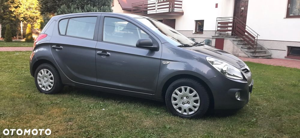 Hyundai i20 - 16