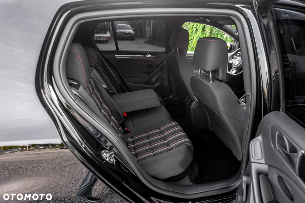 Volkswagen Golf 2.0 GTI - 21