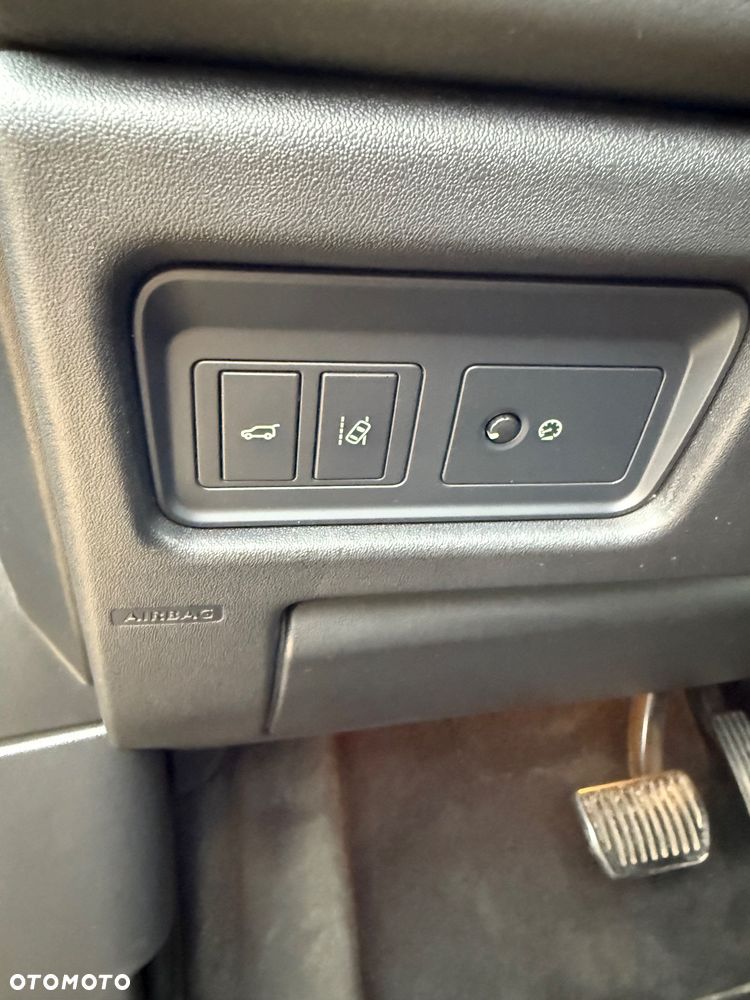 Land Rover Discovery Sport 2.0 SD4 HSE Luxury - 12