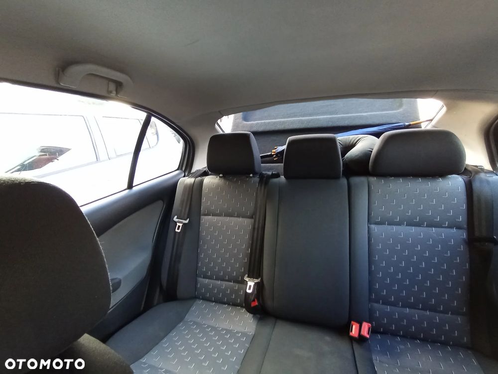 Skoda Octavia 1.6 Tour - 17