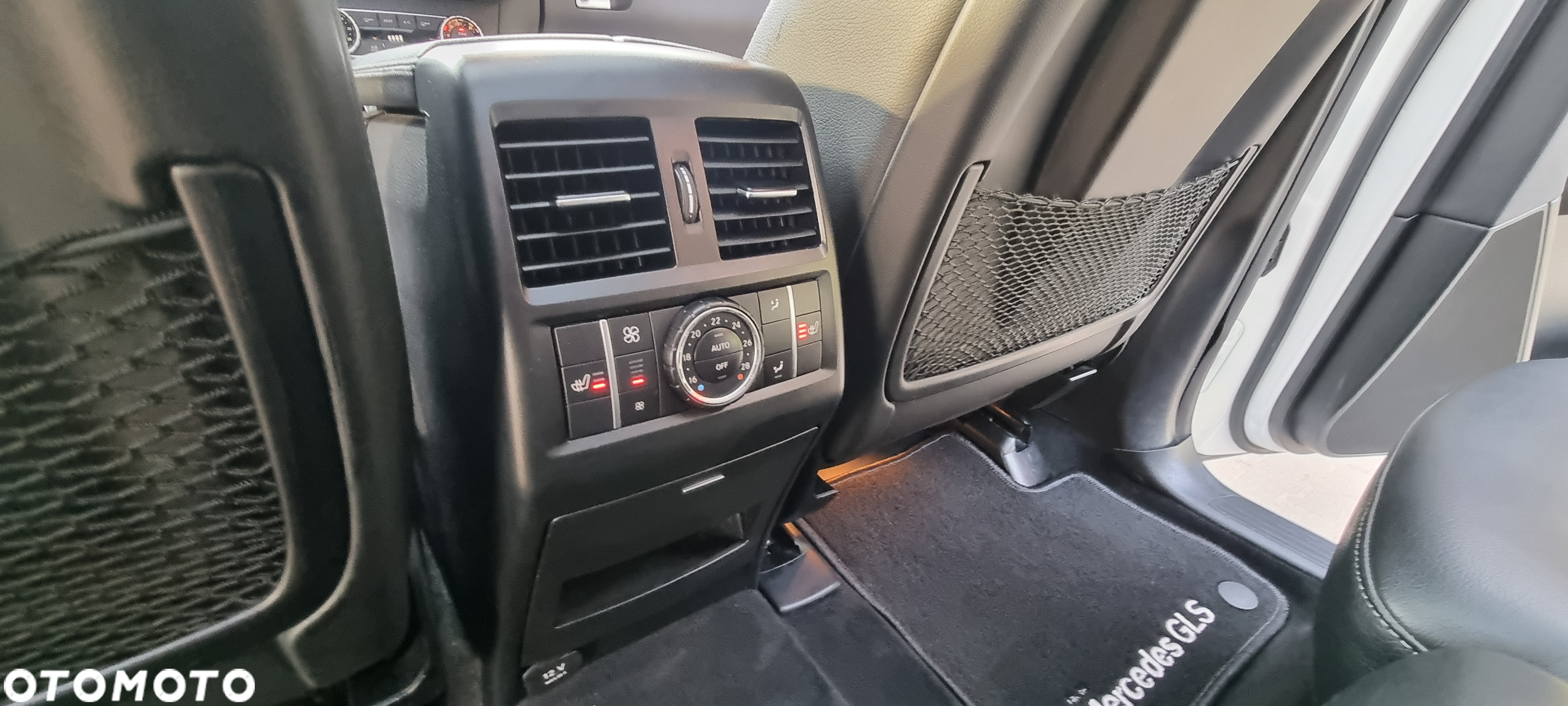 Mercedes-Benz GLS 350 d 4-Matic - 36