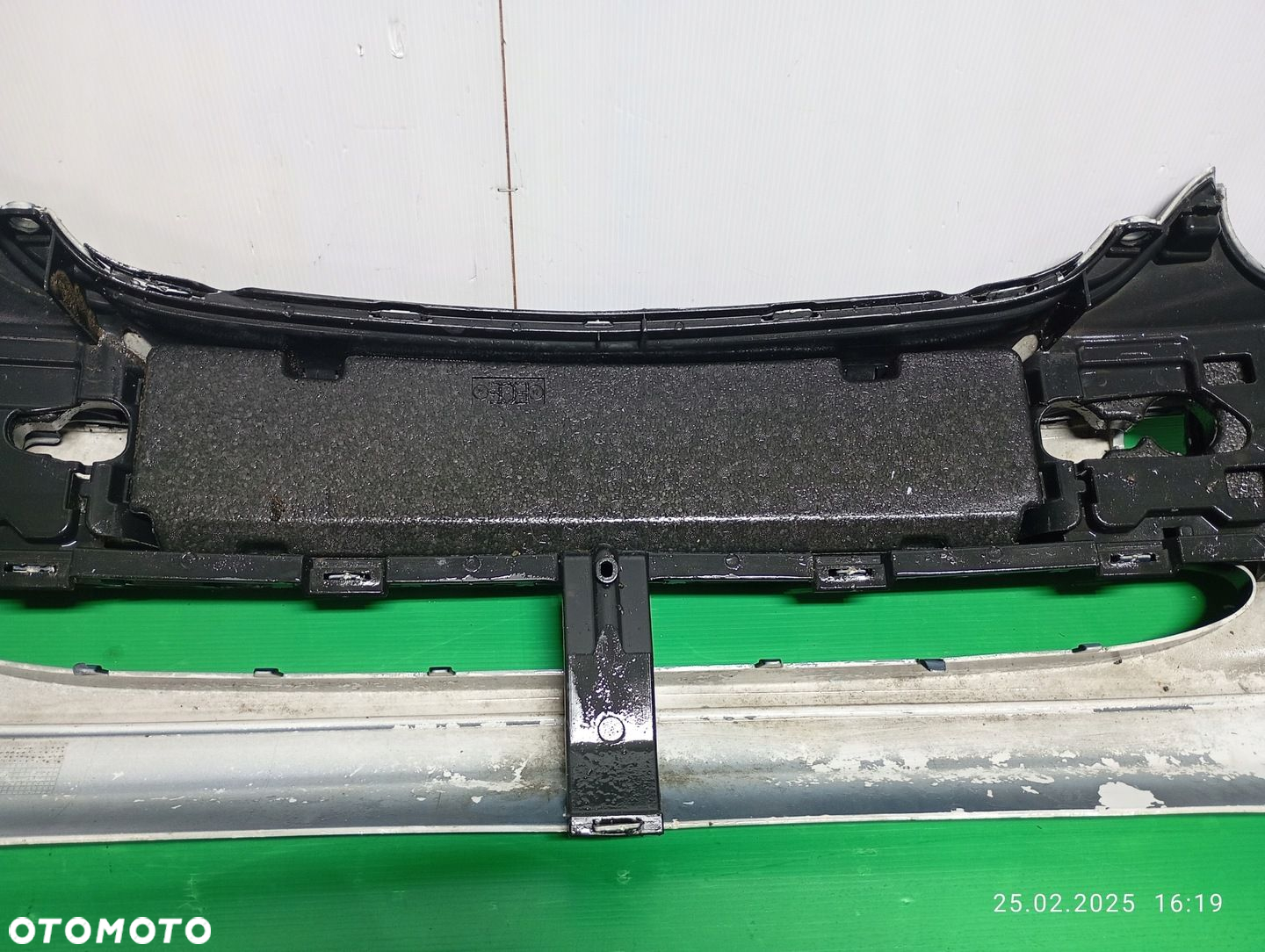 ZDERZAK PRZÓD PRZEDNI MERCEDES C-KLASA W203 A2038850025 00-04r - 12