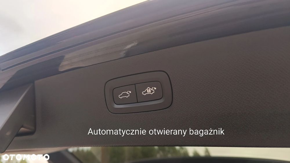 Volvo XC 90 T8 AWD Twin Engine Geartronic Inscription - 22