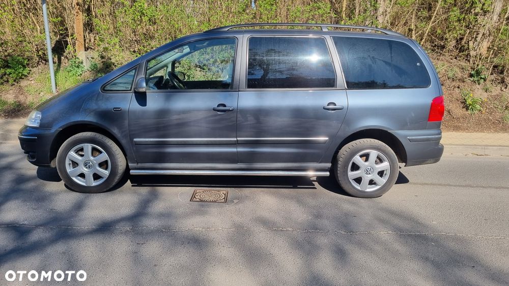 Volkswagen Sharan 2.0 TDI Sportline - 9