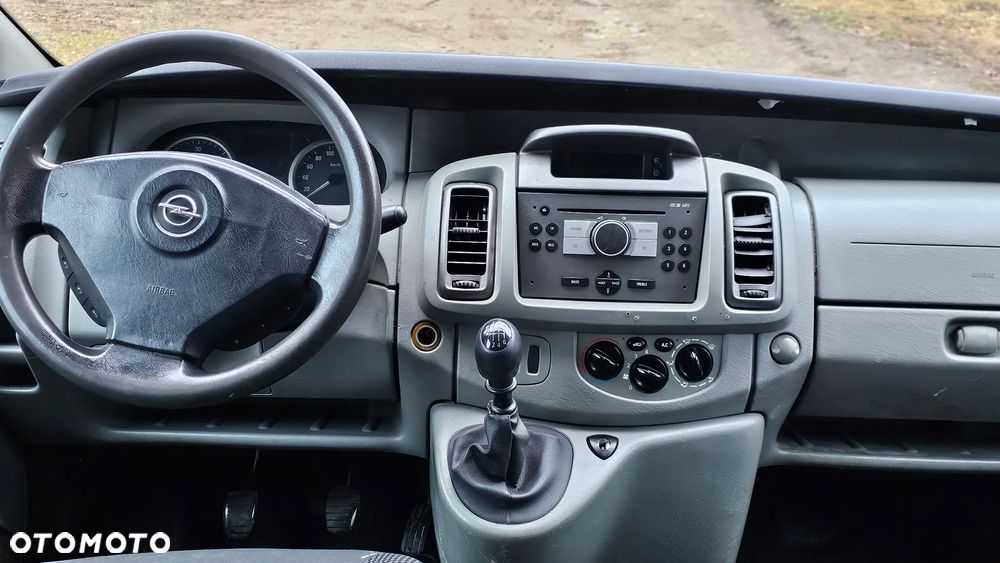 Opel Vivaro - 12