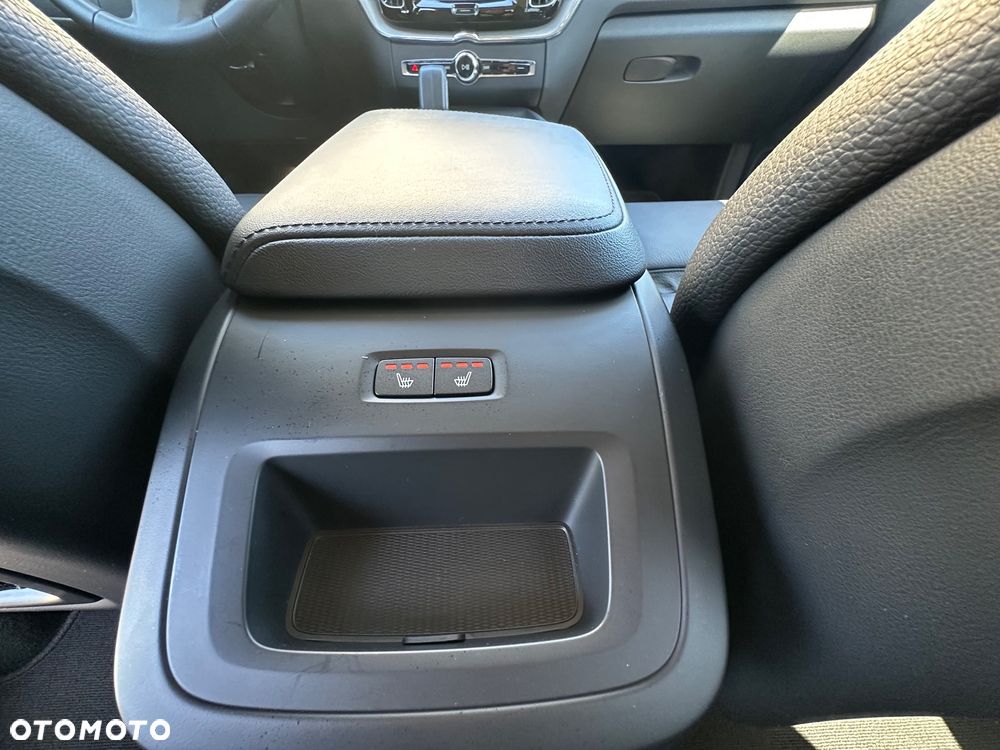 Volvo XC 60 B4 D Geartronic Inscription - 24
