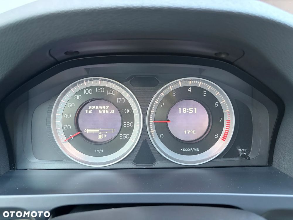 Volvo V60 T5 Summum - 8