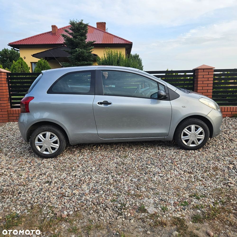 Toyota Yaris 1.0 Luna - 7