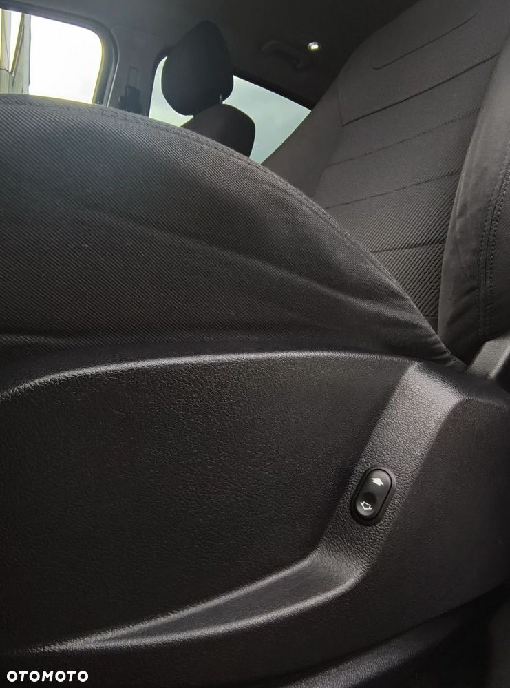 Ford S-Max 2.0 TDCi DPF Titanium X - 31
