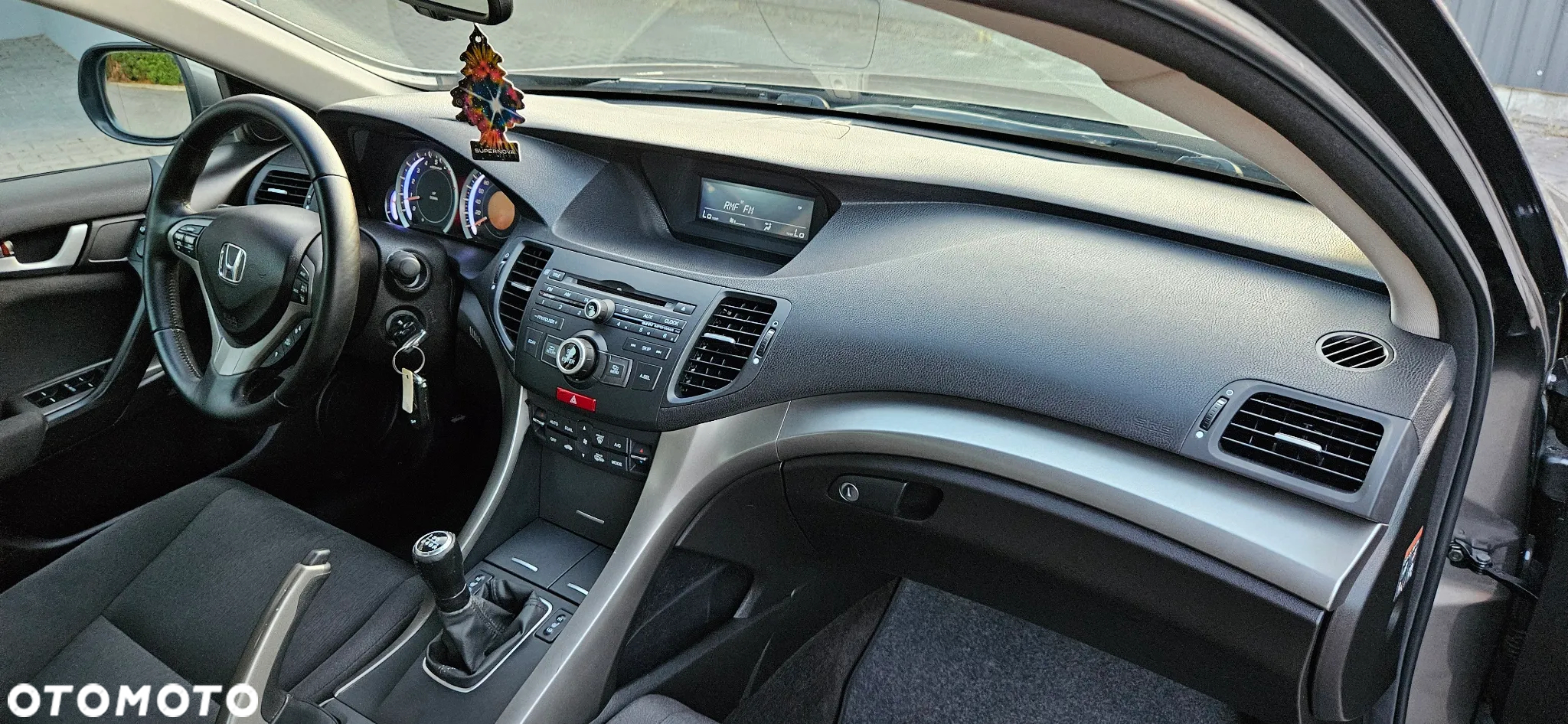 Honda Accord 2.0 Elegance 50 Jahre Edition - 19