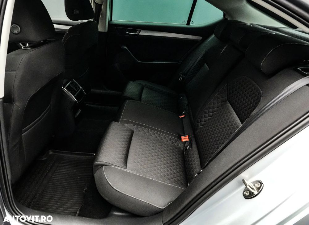 Skoda Superb 1.5 TSI DSG Ambition - 15