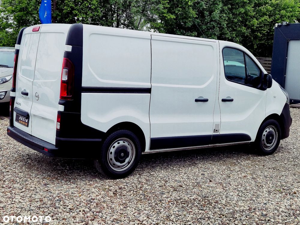 Opel Vivaro - 10