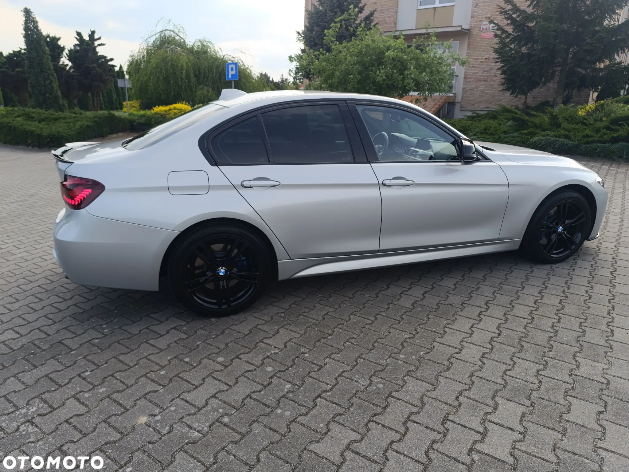 BMW Seria 3 330i xDrive M Sport - 4