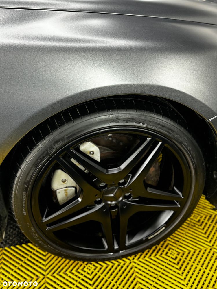 Mercedes-Benz CL 63 AMG - 22