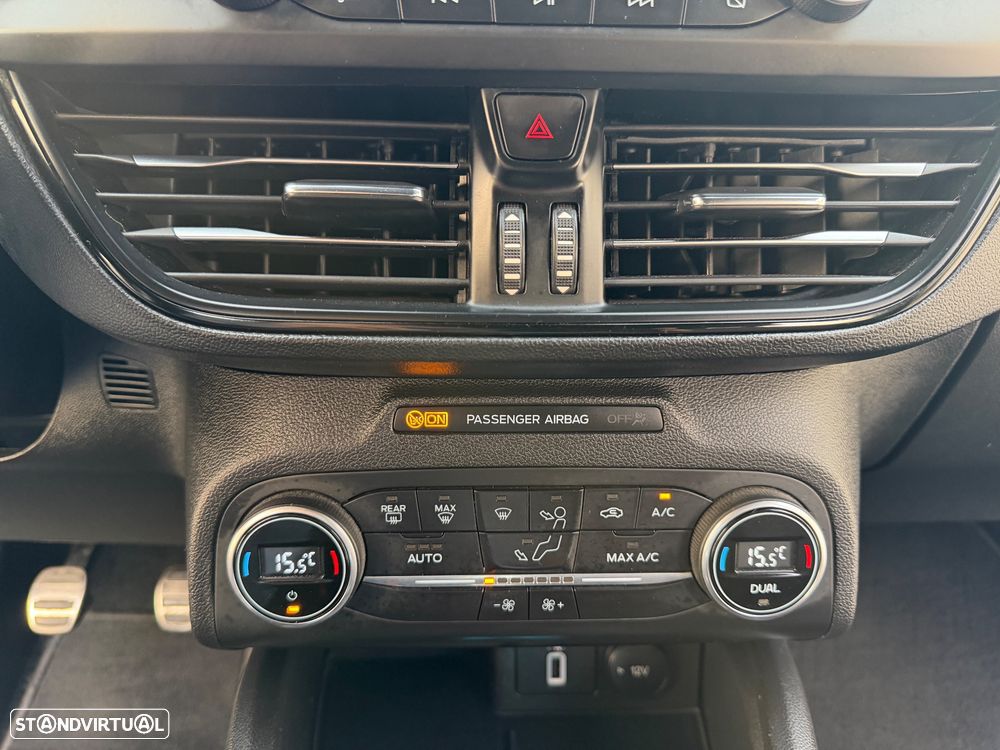 Ford Focus 1.0 EcoBoost ST-Line - 10