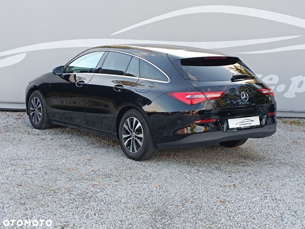 Mercedes-Benz CLA 200 d Shooting Brake - 4