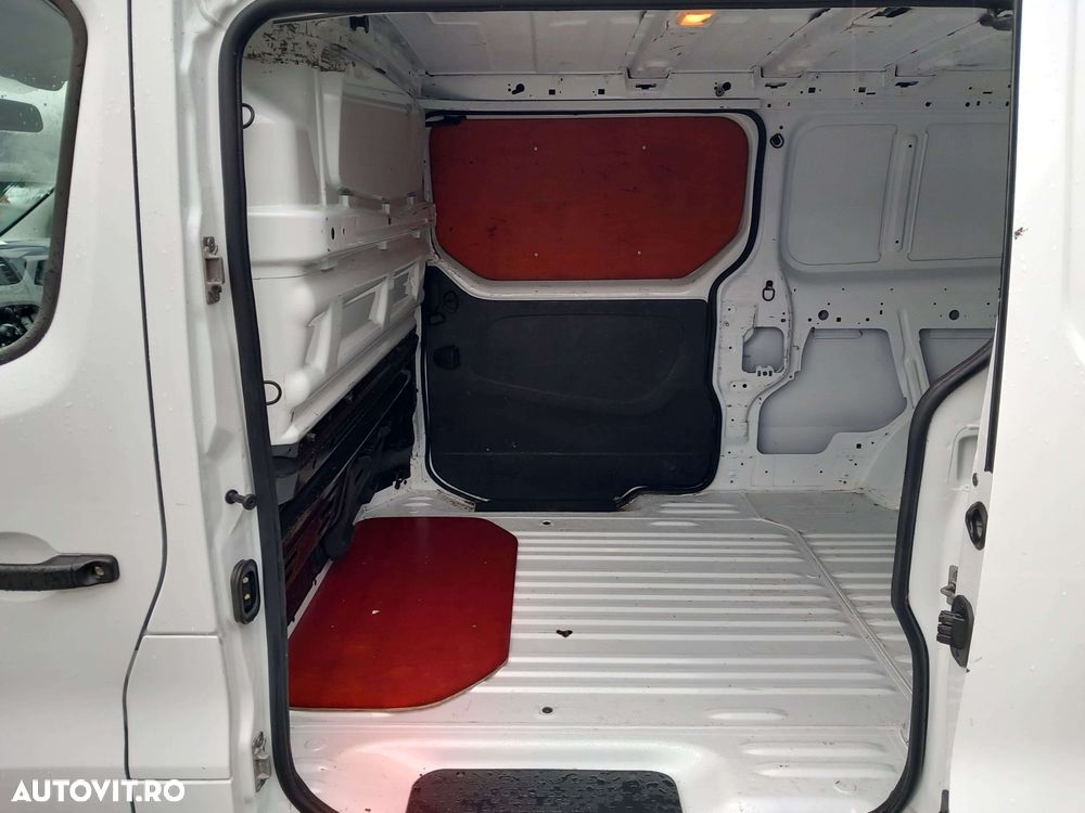 Opel Vivaro - 13