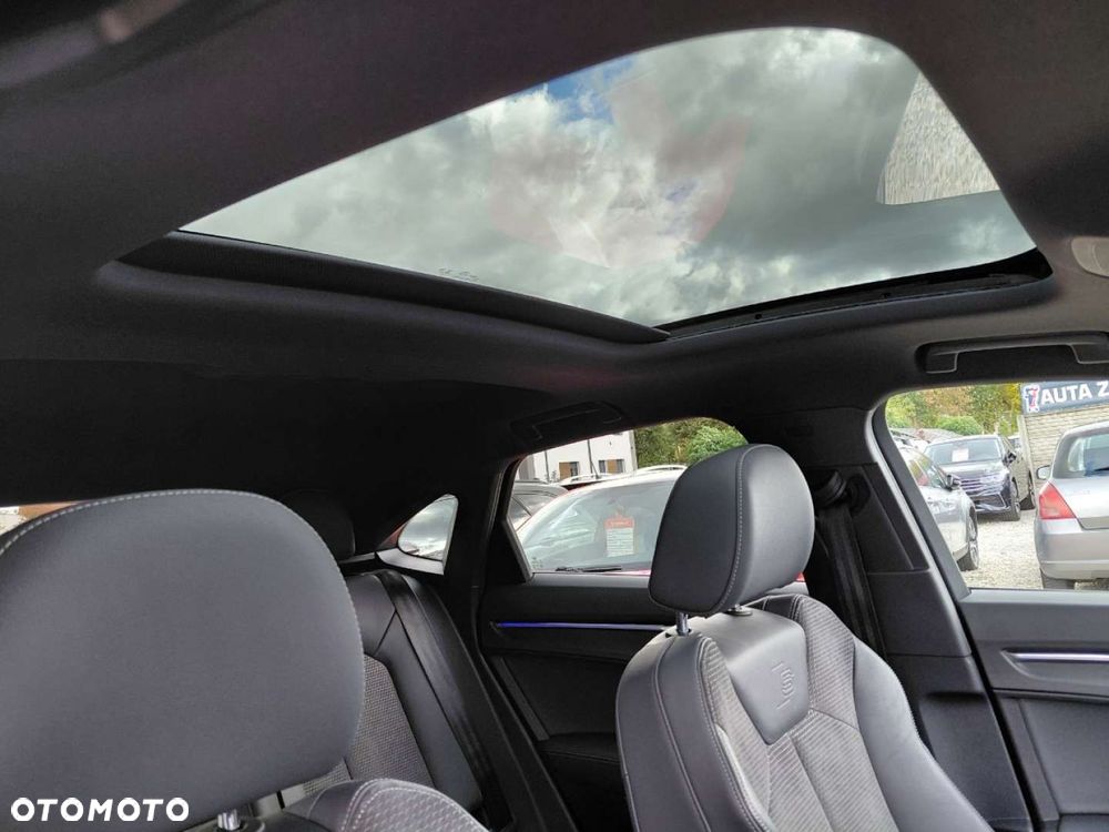 Audi Q3 Sportback - 19