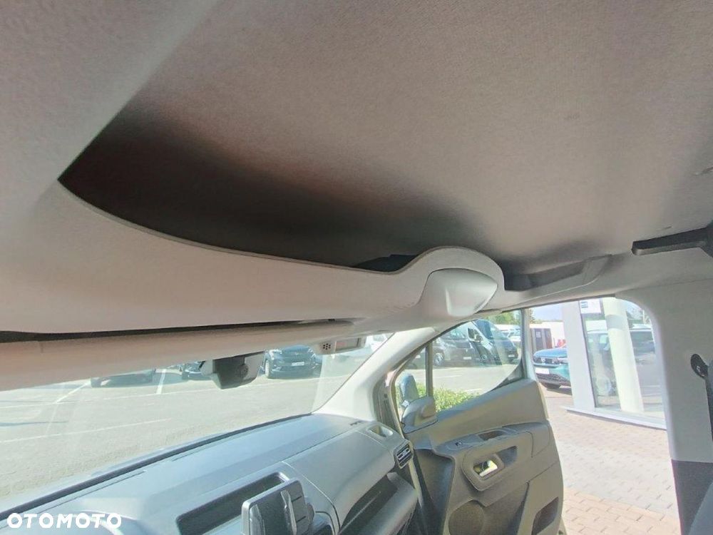 Opel COMBO - 11