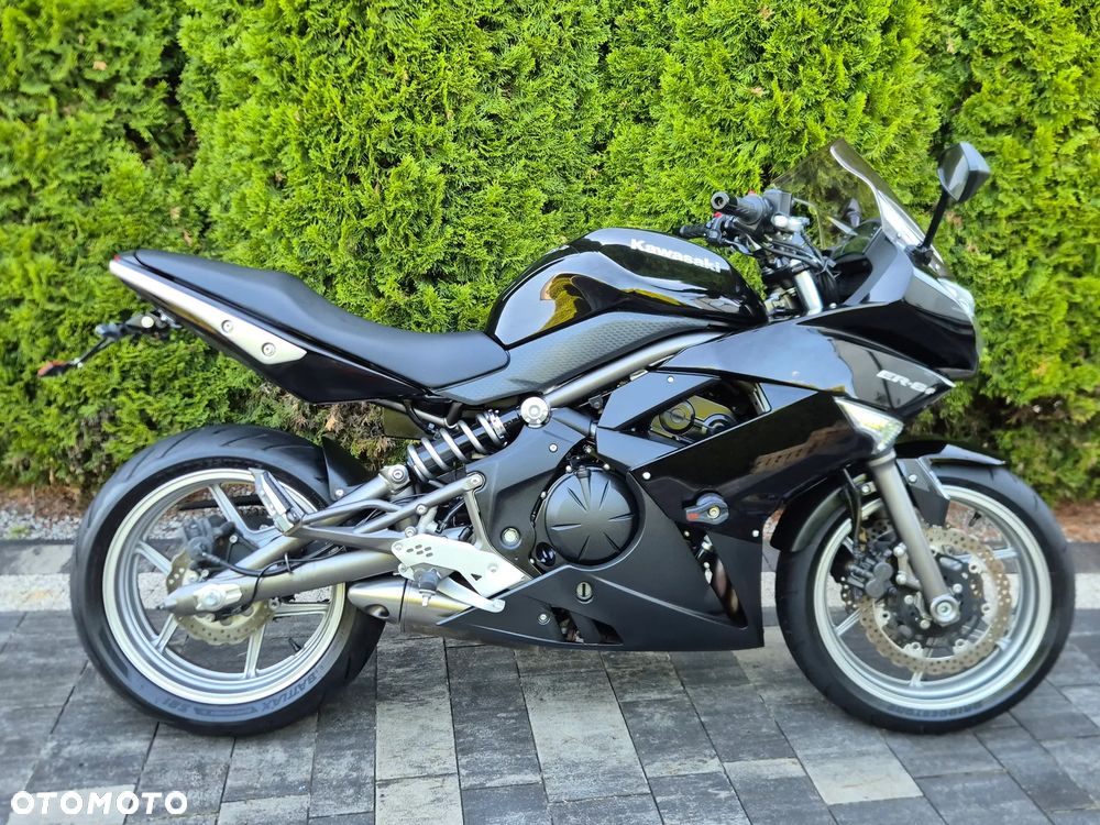 Kawasaki ER - 2
