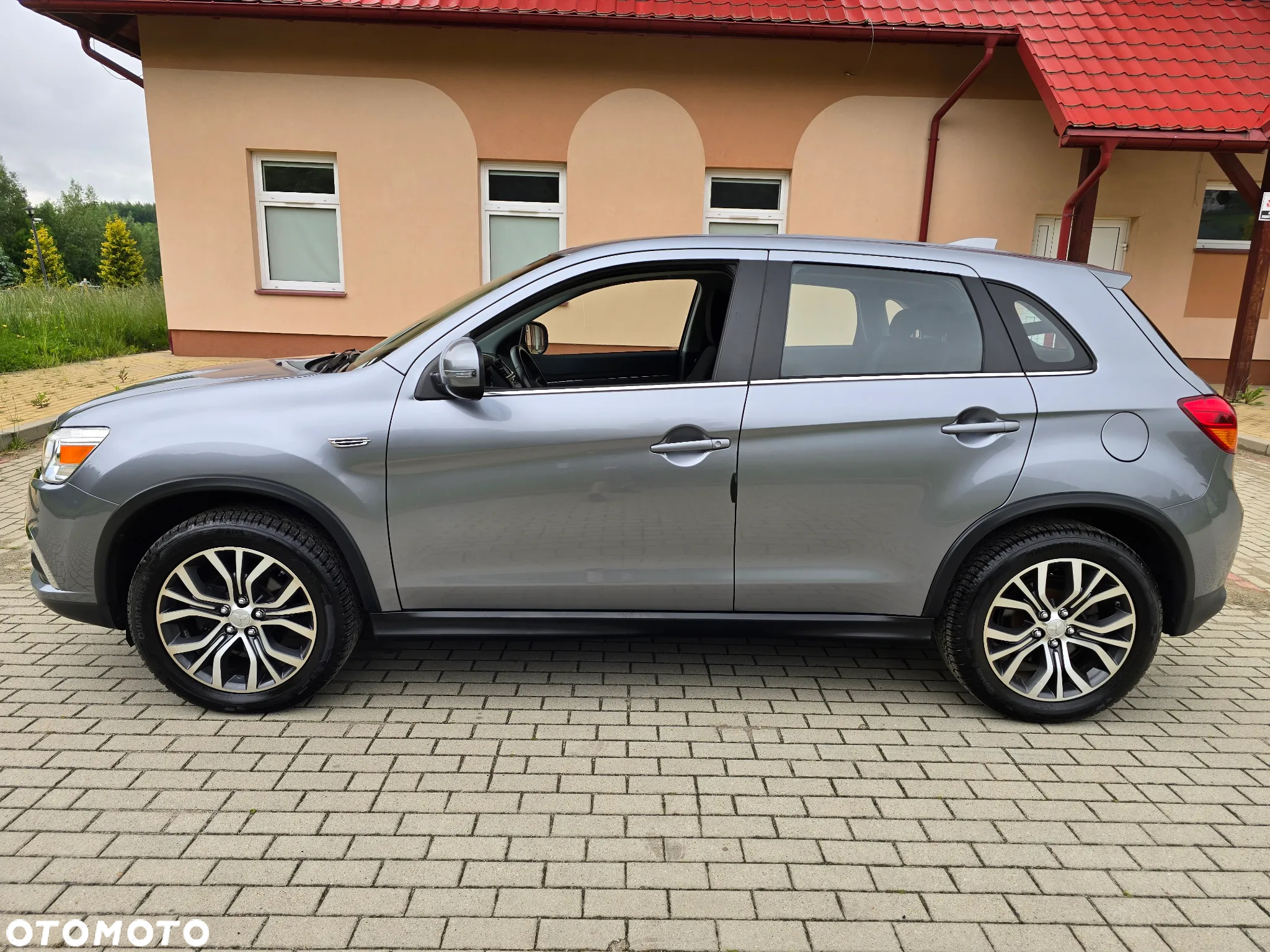 Mitsubishi ASX 1.6 2WD Diamant Edition - 11