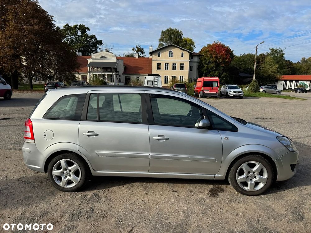 Opel Zafira 2008 photo 4