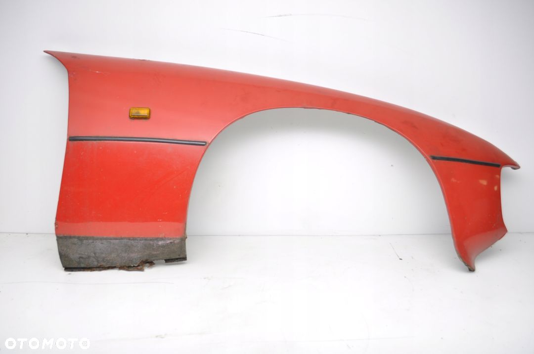 PORSCHE 924 BŁOTNIK PRAWY PRZÓD PRZEDNI - 1