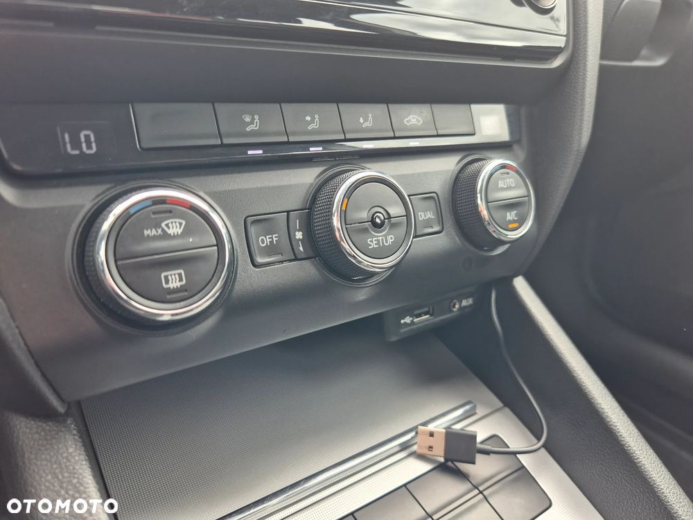 Skoda Octavia 1.4 TSI Ambition - 8