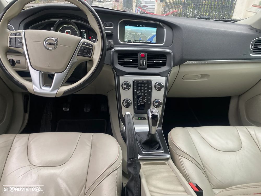 Volvo V40 2.0 D2 Volvo Ocean Race - 11