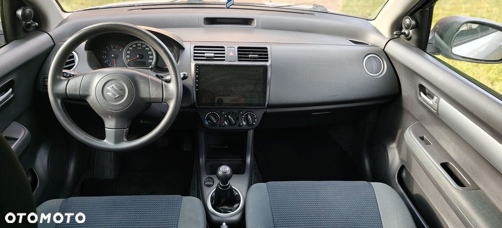 Suzuki Swift 1.3 Sunlight Edition - 35