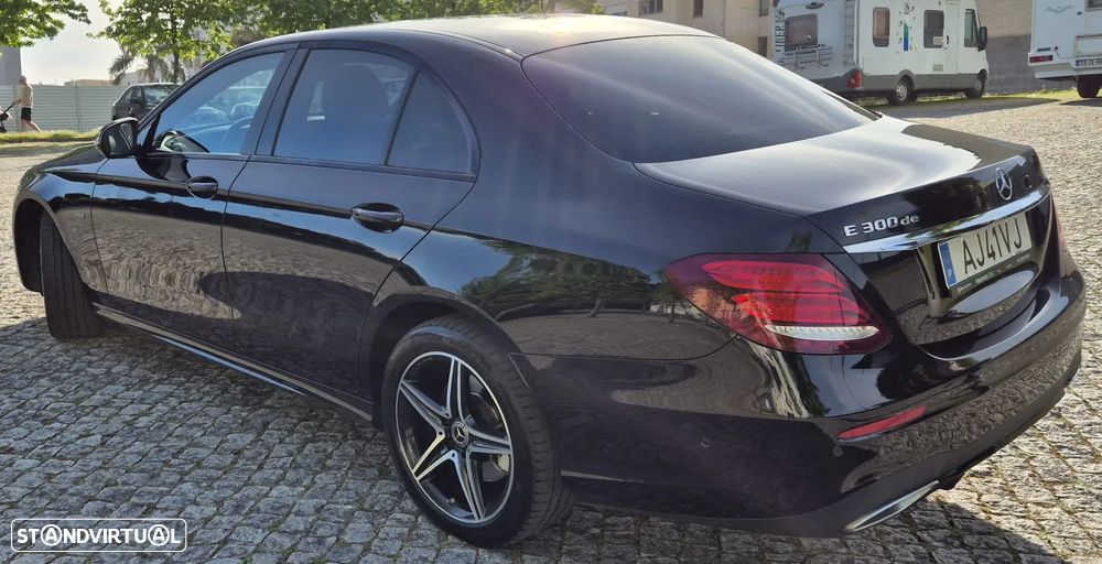 Mercedes-Benz E 300 de 9G-TRONIC AMG Line - 3