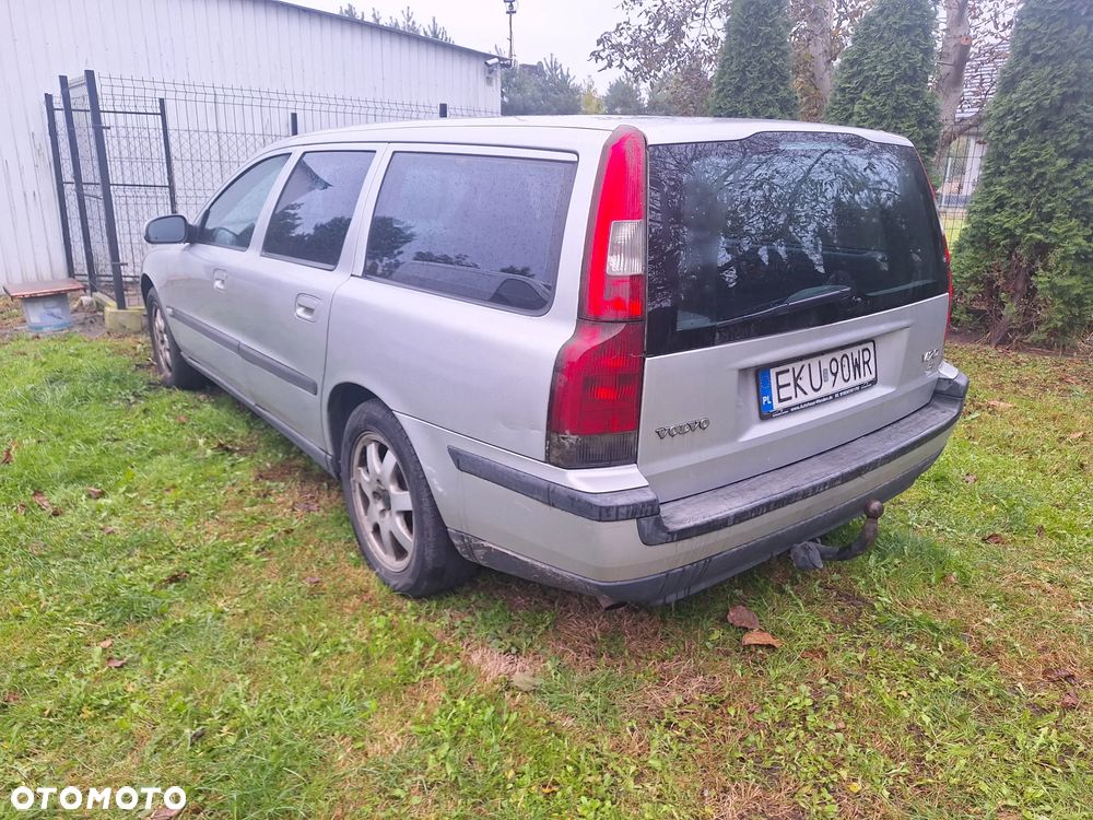 Volvo V70 2.4D5 - 5