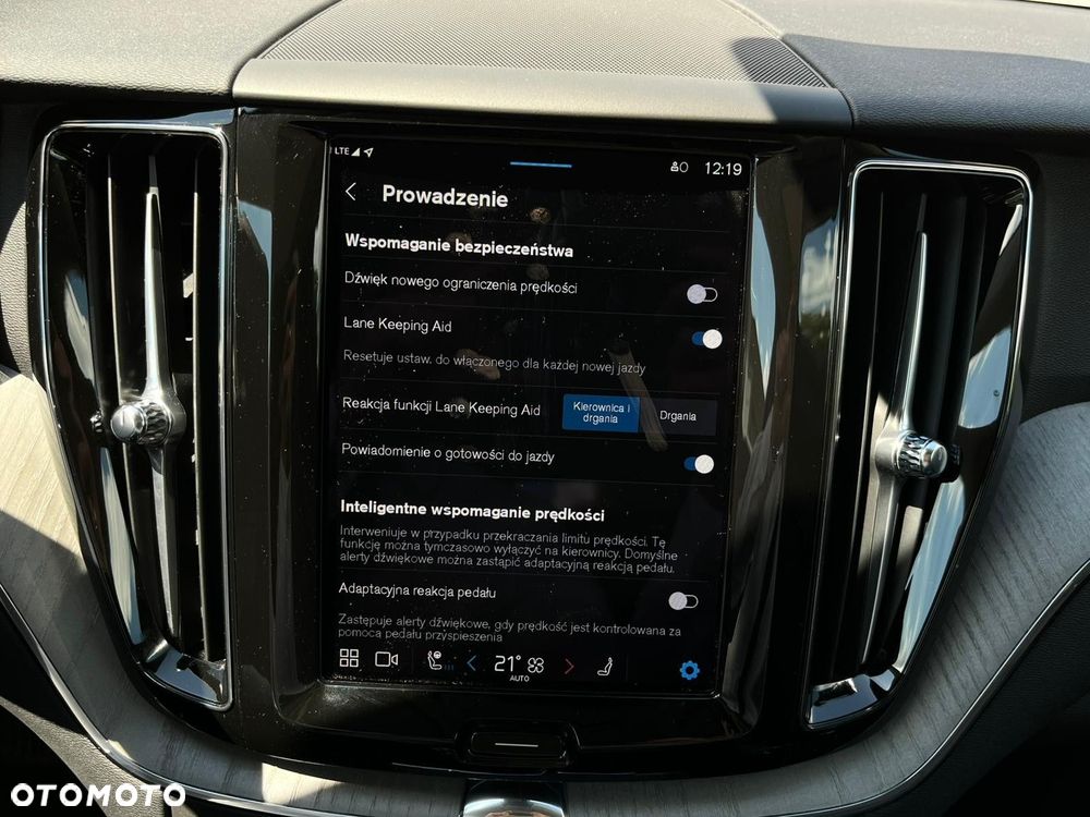 Volvo XC 60 - 26