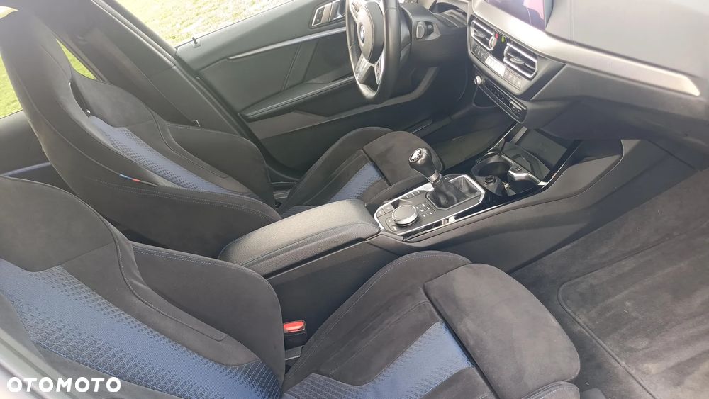 BMW Seria 1 118i M Sport - 9