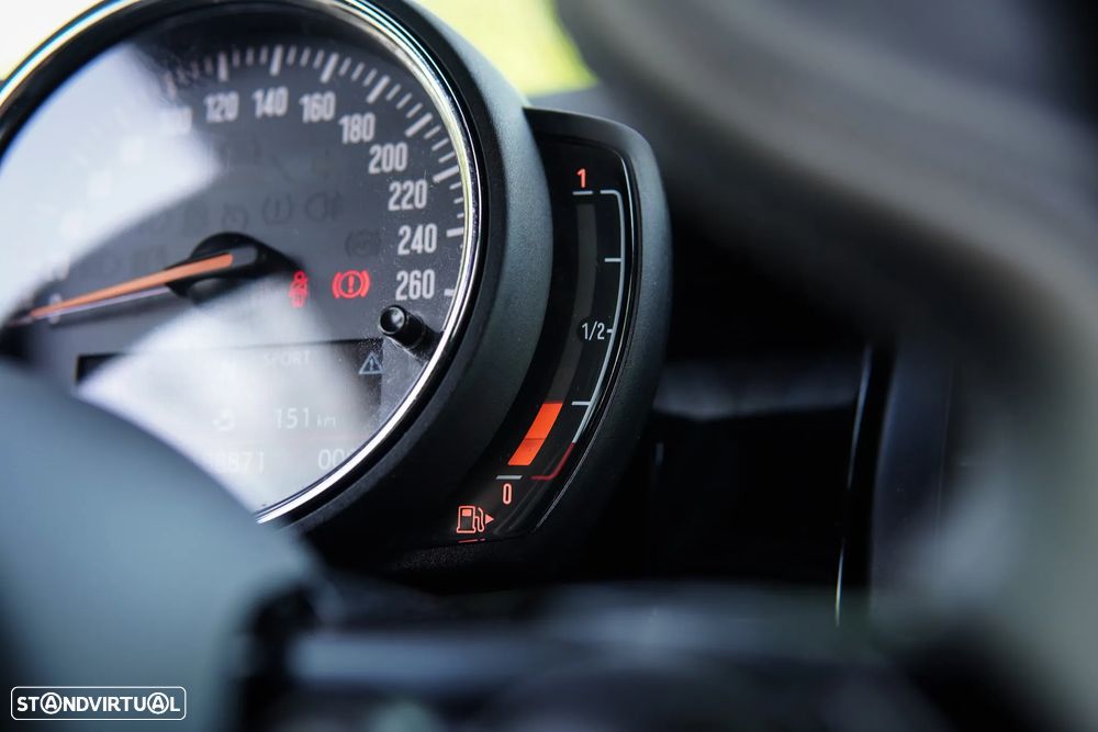 MINI 3 Portas Cooper D - 57