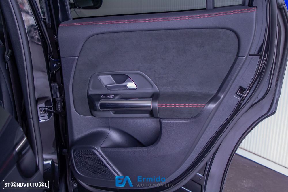 Mercedes-Benz GLA 250 - 38