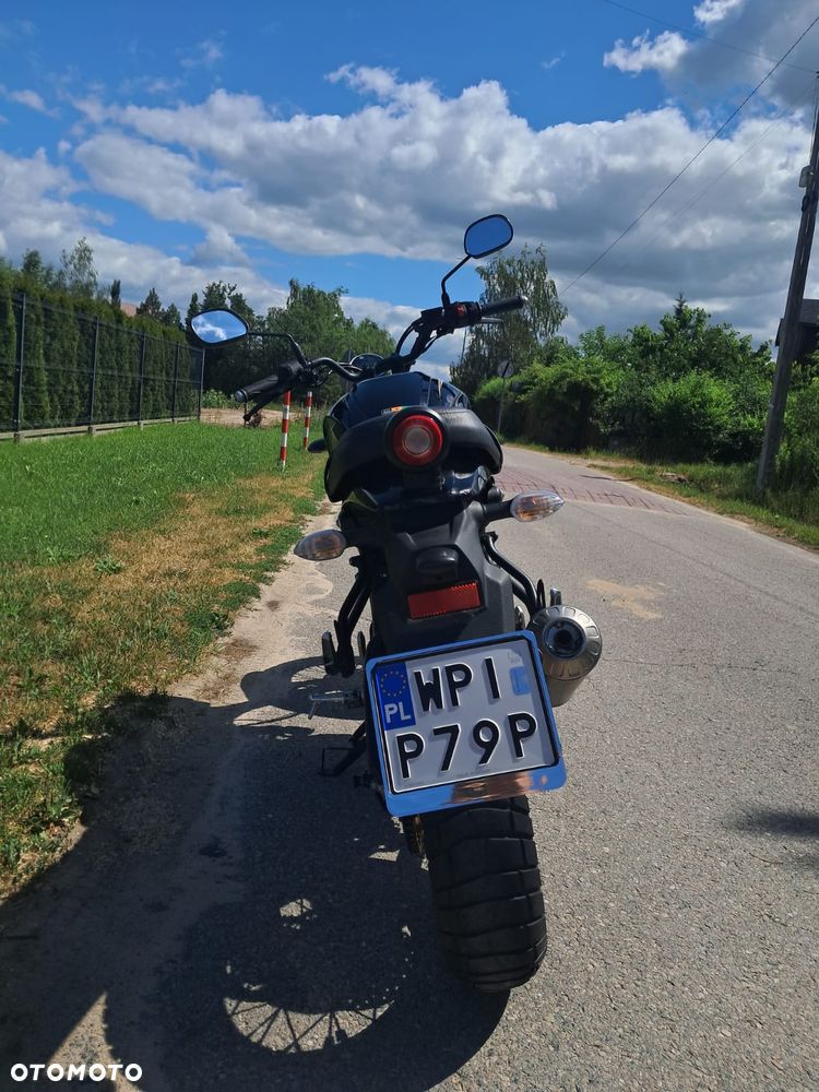 Yamaha XSR - 3