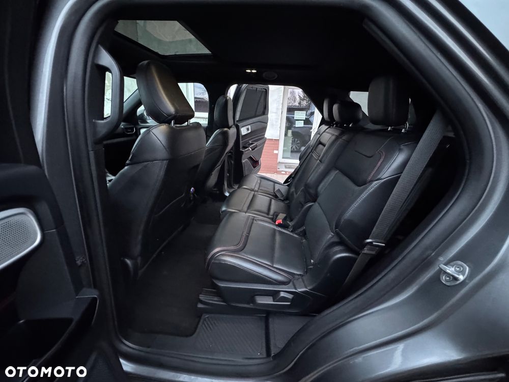 Ford Explorer - 19