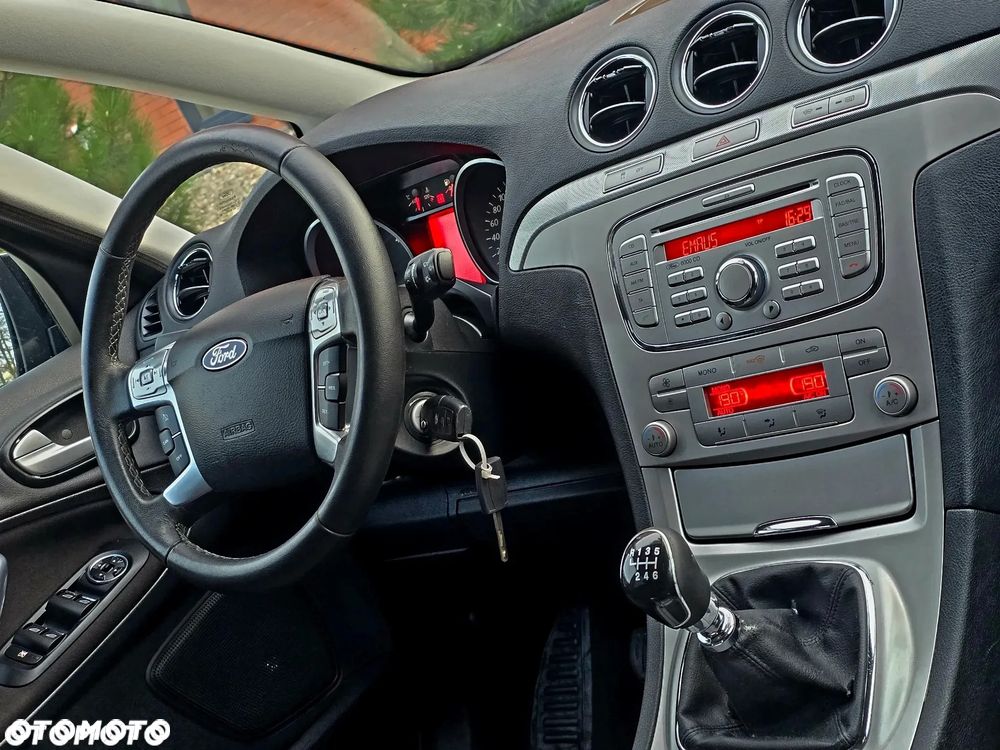 Ford S-Max 2.0 TDCi Titanium - 27