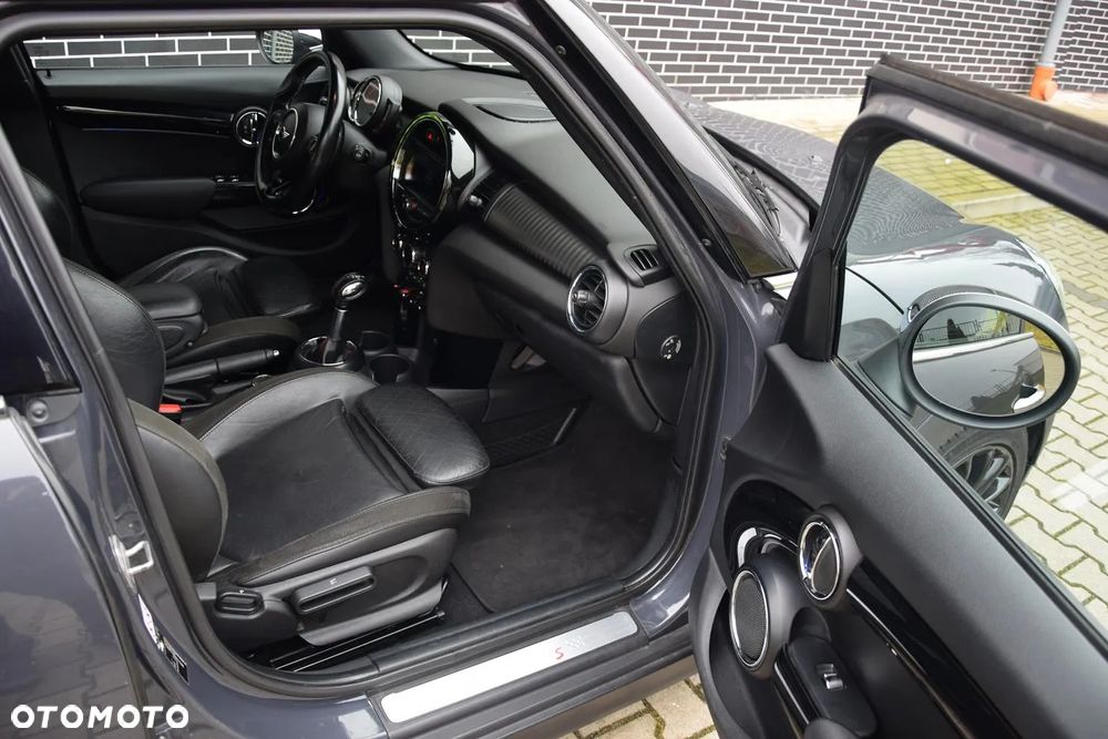 MINI Cooper SD Seven Chili - 9