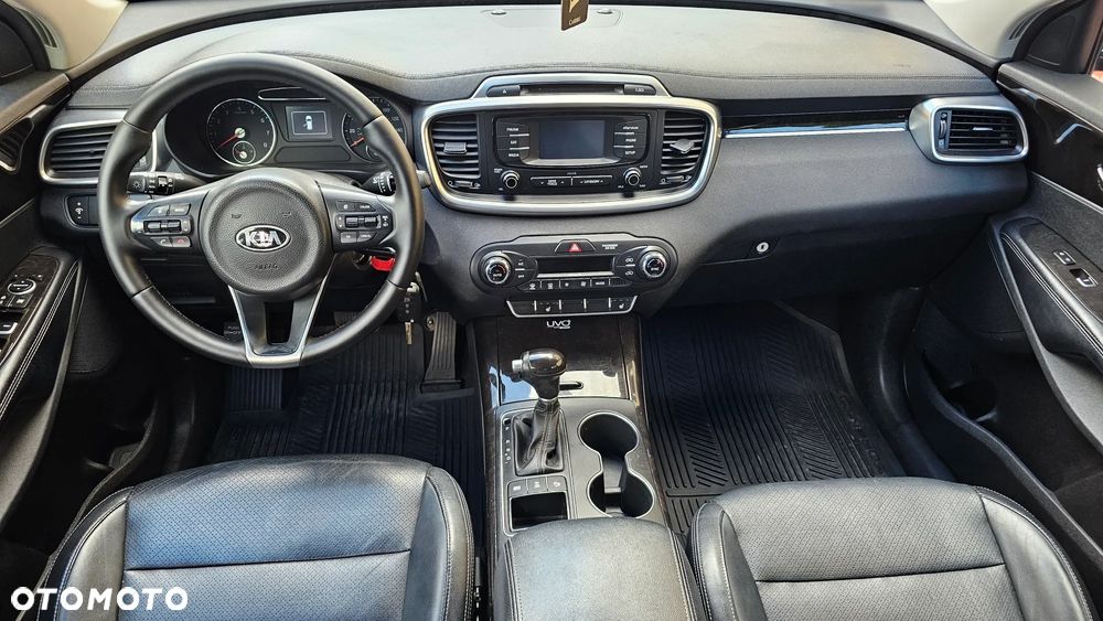 Kia Sorento - 8
