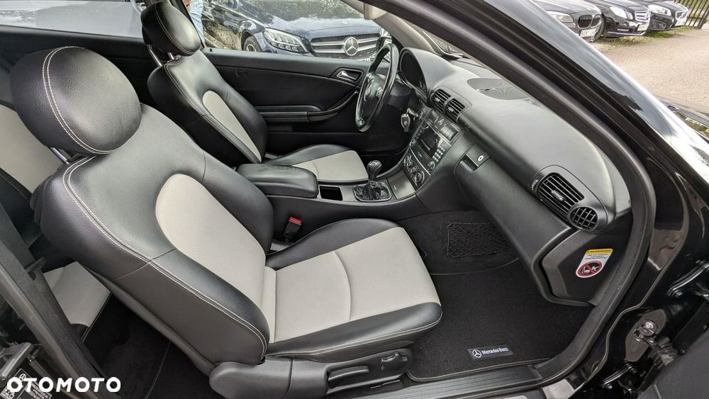 Mercedes-Benz Klasa C 180 Kompressor Sportcoupe - 21