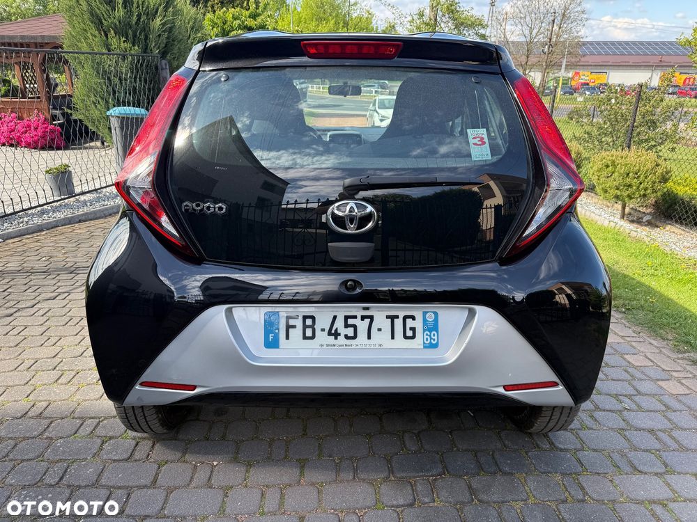 Toyota Aygo x.shift x-play connect - 3
