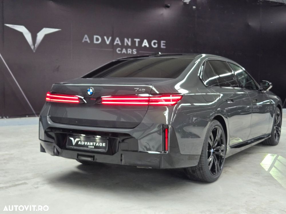 BMW Seria 7 740 xDrive - 9