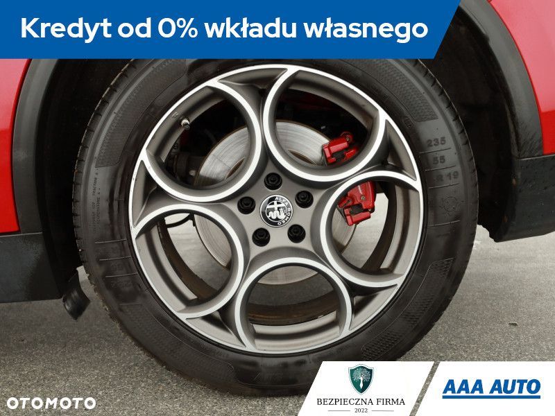 Alfa Romeo Stelvio - 13