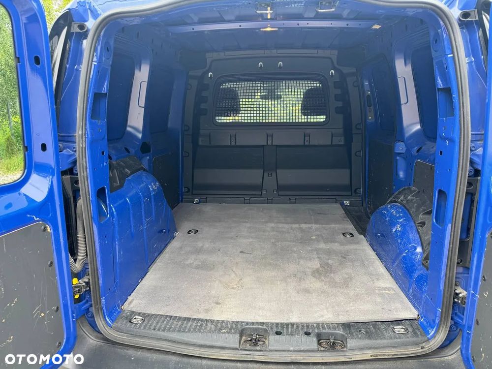 Volkswagen Caddy - 11