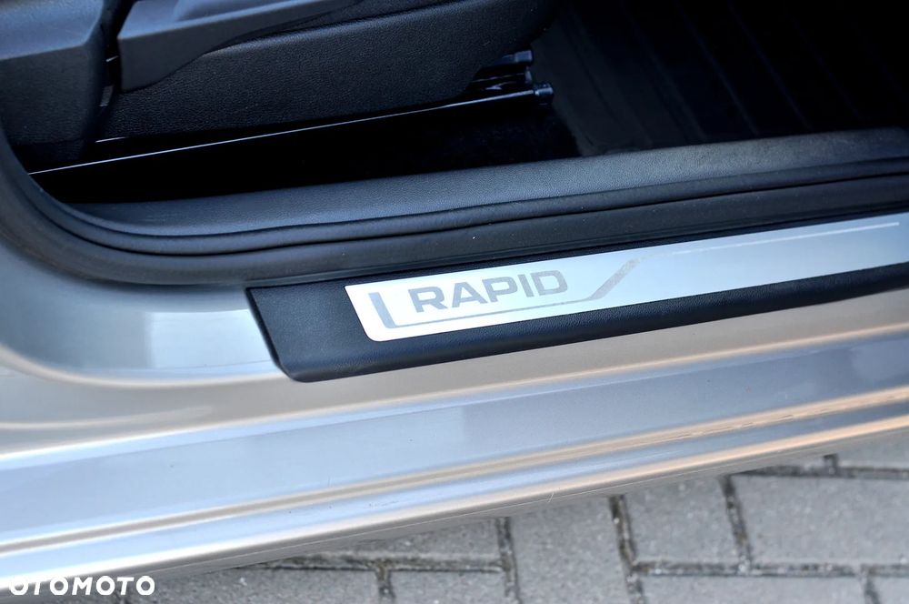 Skoda RAPID 1.0 TSI Style - 16